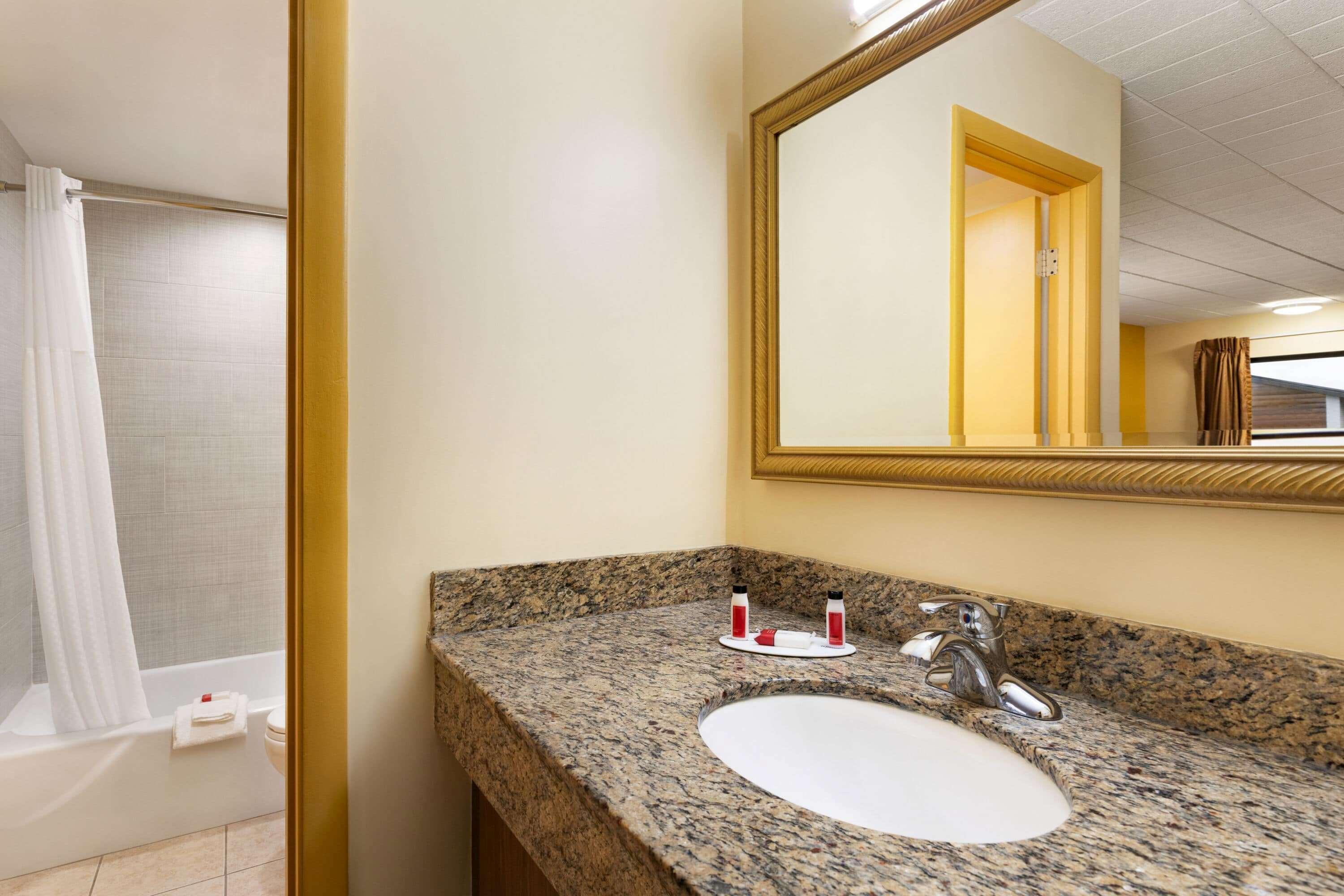 Days Inn By Wyndham Oak Ridge Knoxville Exterior photo