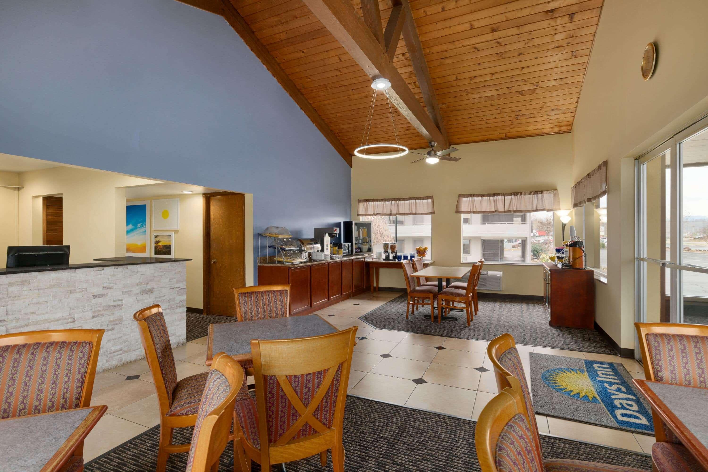Days Inn By Wyndham Oak Ridge Knoxville Exterior photo